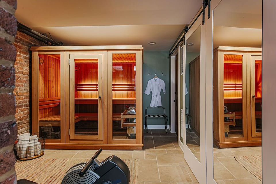 The Hideaway Suite Apartment in Staunton
