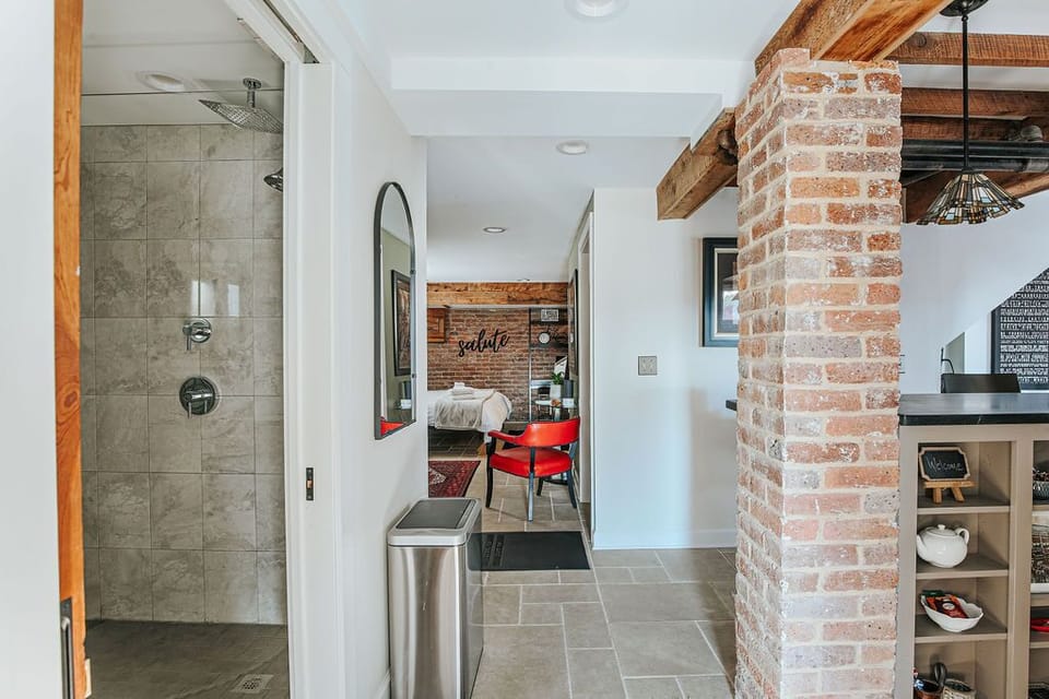 Apartment, Private Bathroom (The Hideaway Suite ) | Interior