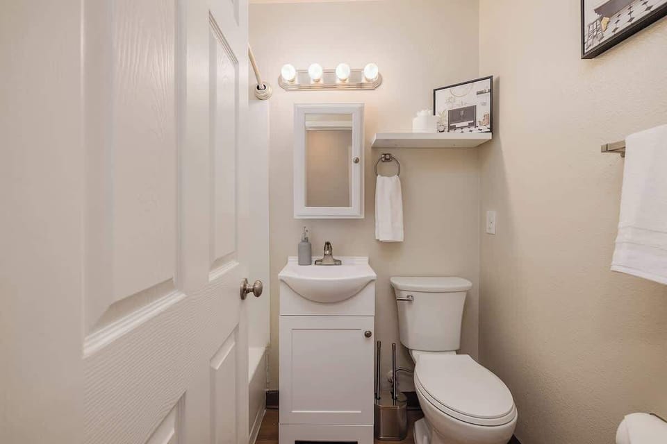 Full bathroom