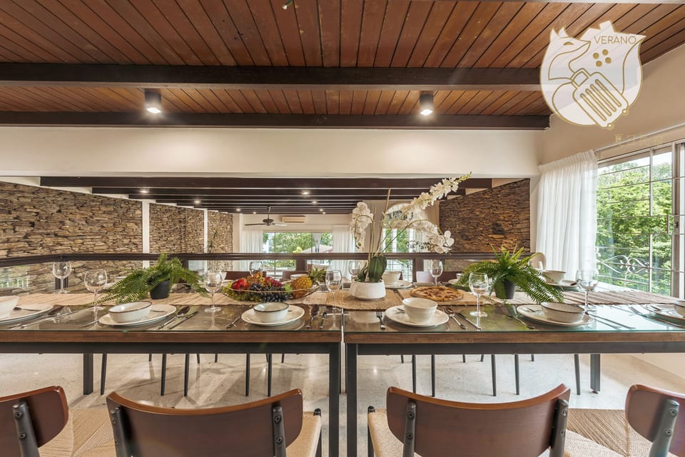 42Pax 9BR Damansara Pool Villa by Verano Villa in Petaling Jaya