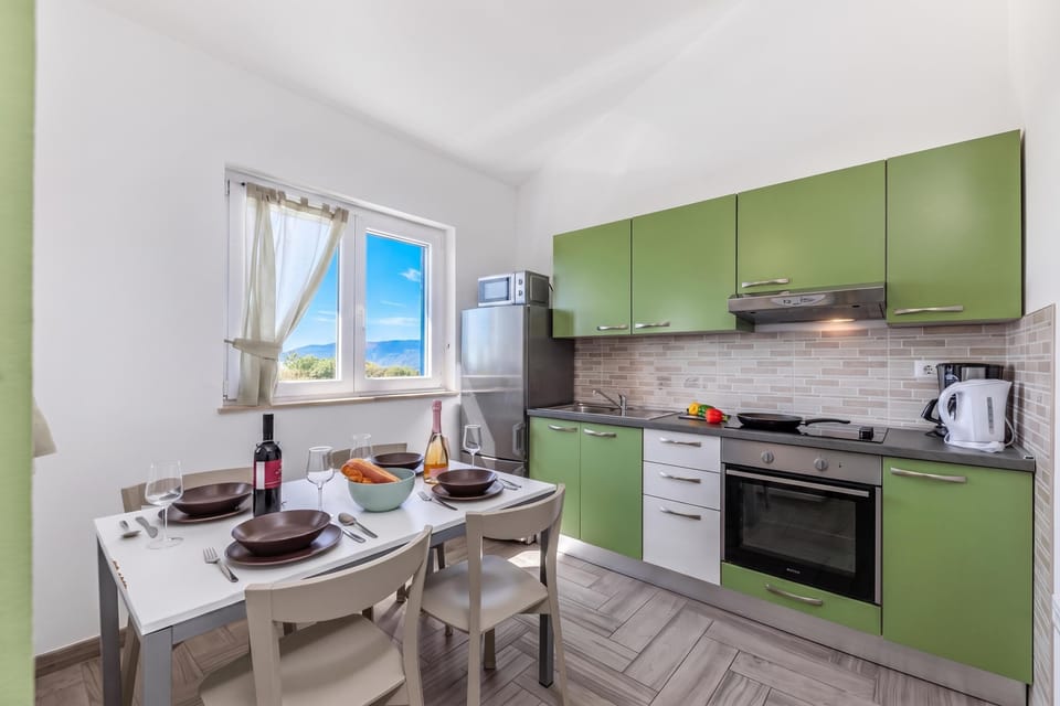 Kitchen and dining area
