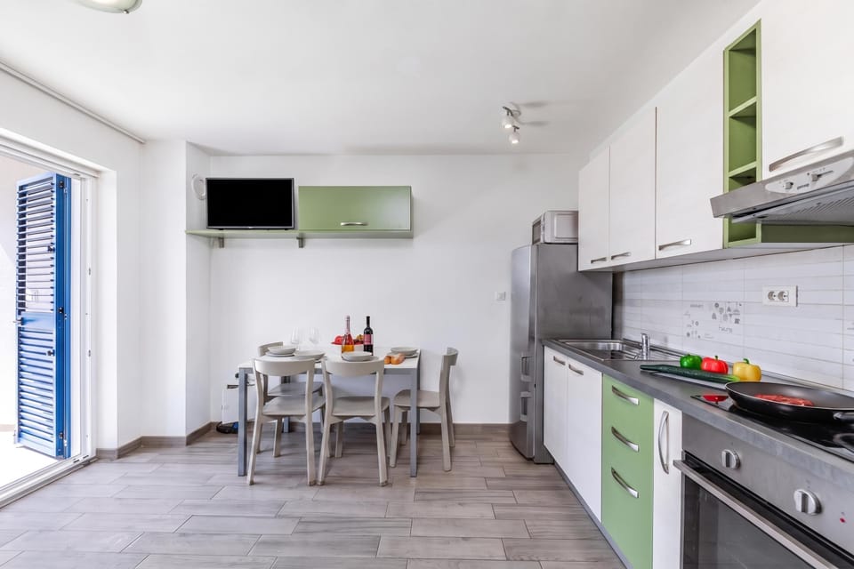 Kitchen and dining area