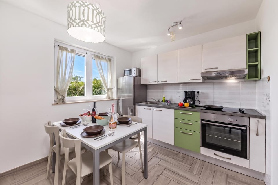 Kitchen and dining area
