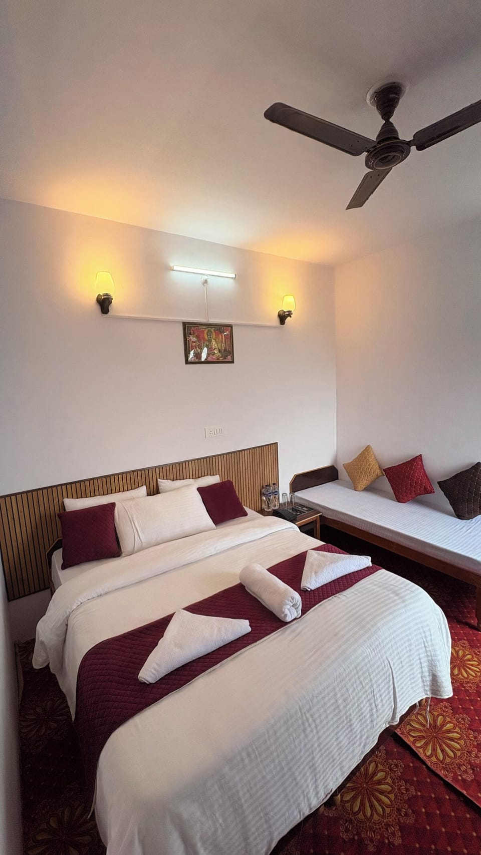 Luxury Triple Room, Balcony, Hill View | WiFi (free)