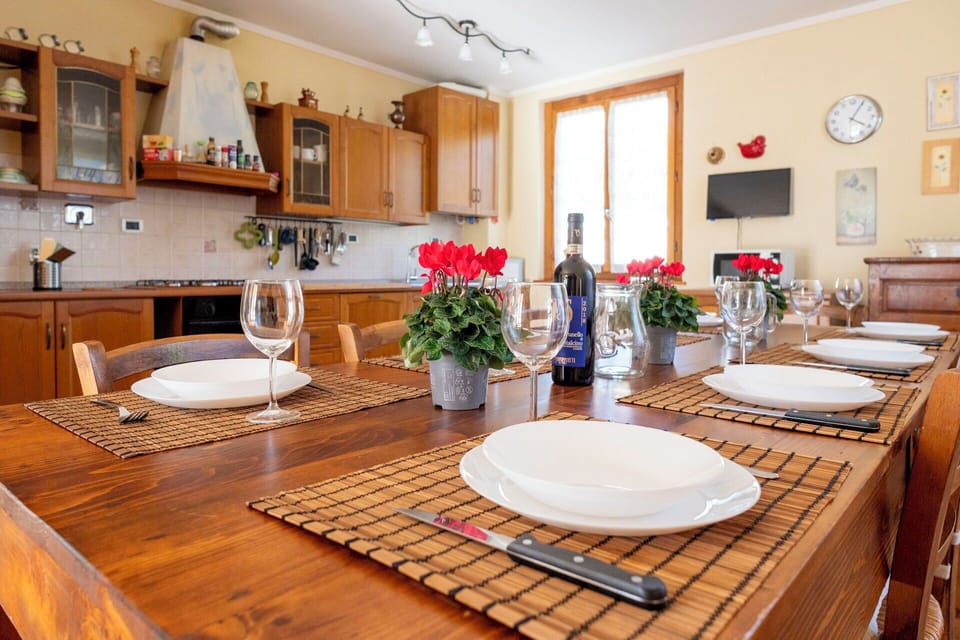 Furniture, Table, Interior Design, Tableware, Wood, Flooring, Dining Room, Kitchen & Dining Room Table, Chair, Room