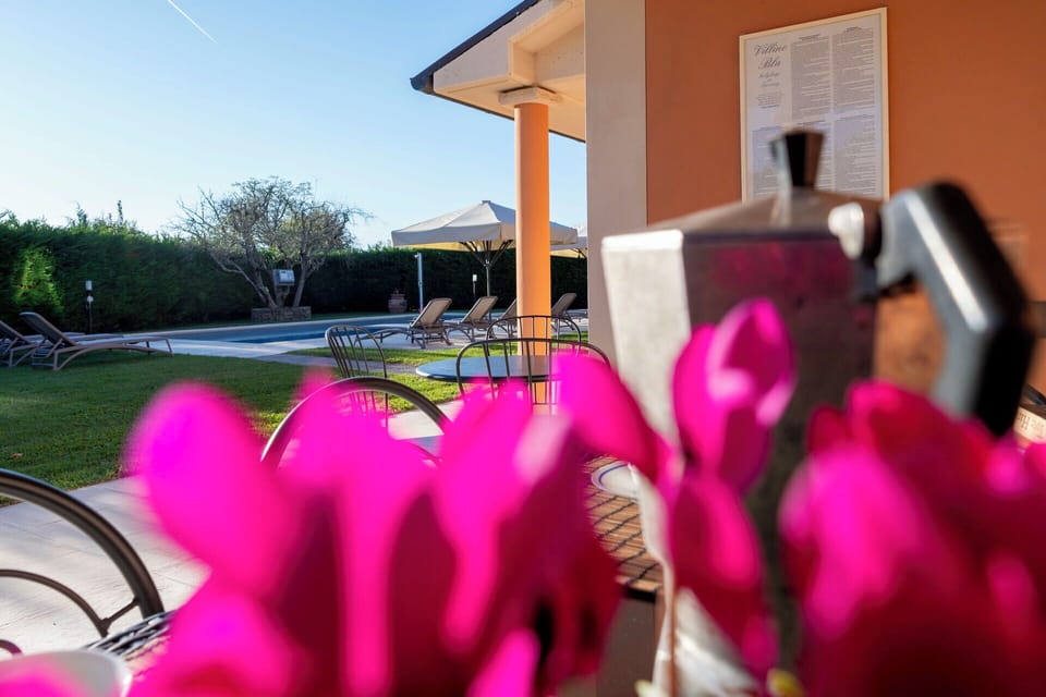 Swimming Pool, Resort, Leisure, Eco Hotel, Outdoor Furniture, Villa, Hacienda, Hotel, Umbrella, Sunlounger
