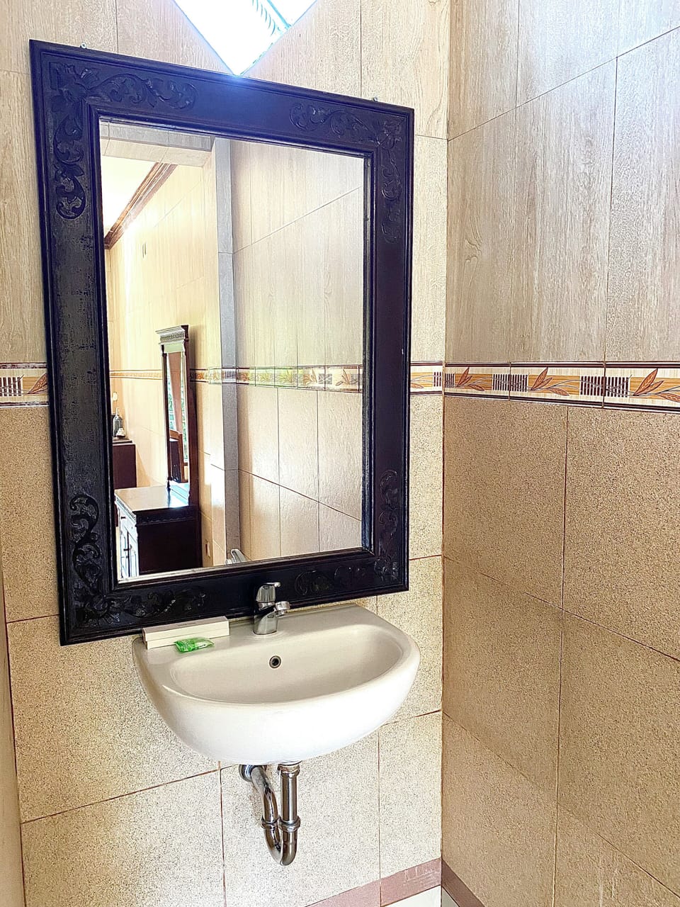 Standard Double Room, Balcony, Garden View | Bathroom | Hair dryer (on request), bidet, towels, soap