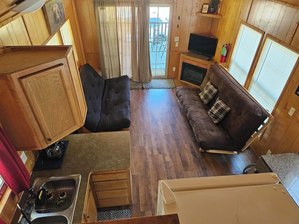 Deluxe Cottage | Living area