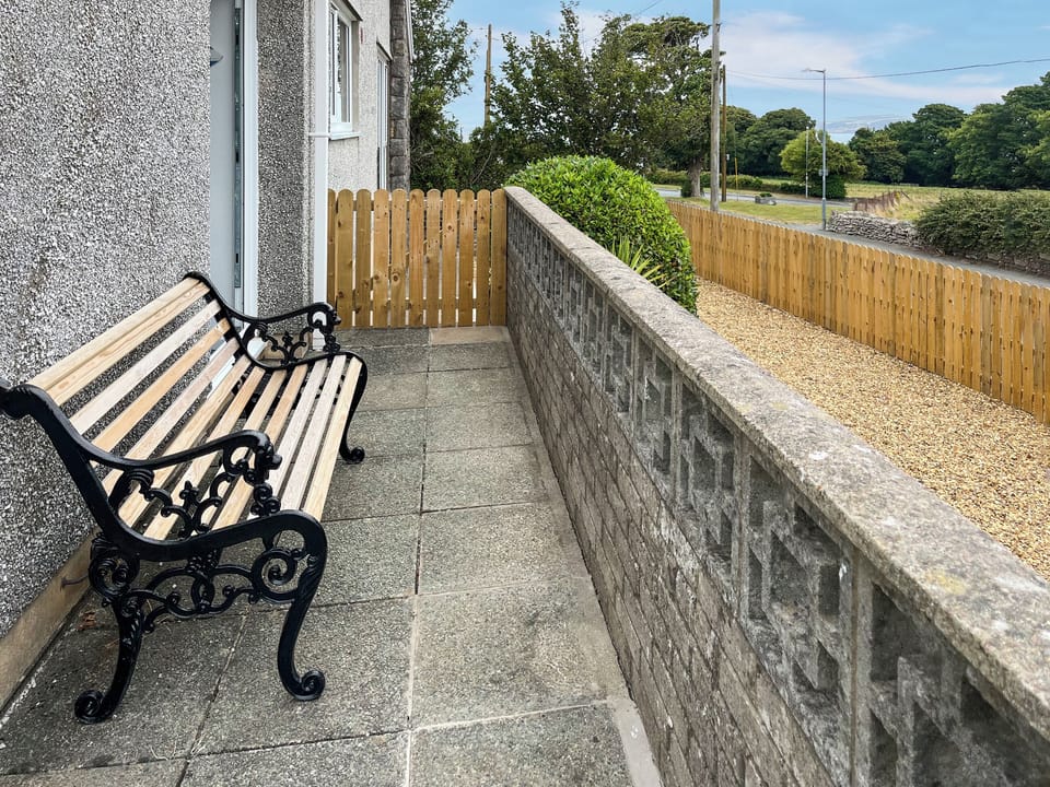 Outdoor | Penbryn Cottage, Benllech