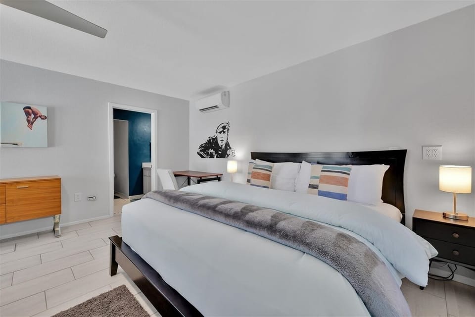 Spacious king suite with workspace and private ensuite bathroom