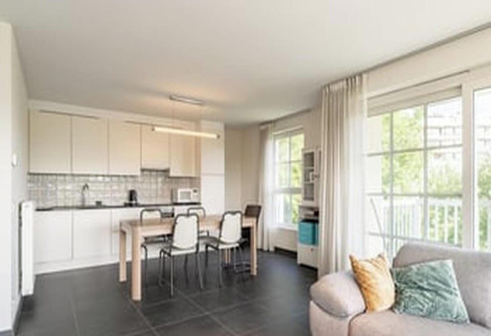 Apartment | Dining