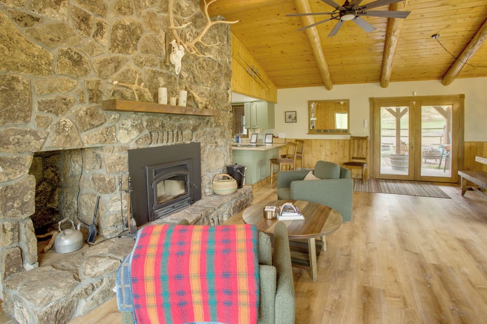 House (2 Bedrooms) | Interior