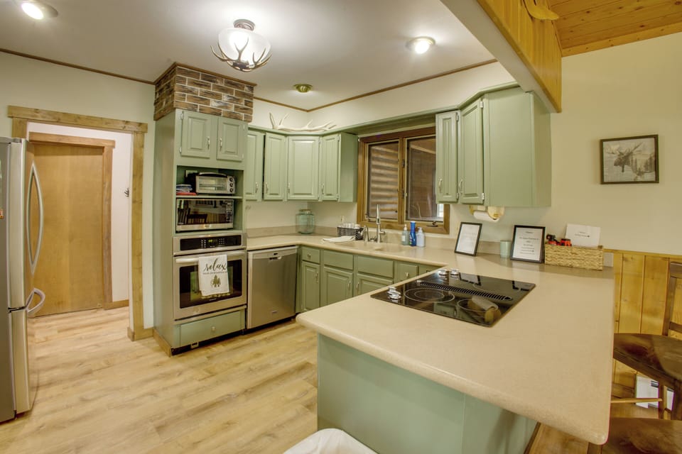 House (2 Bedrooms) | Interior