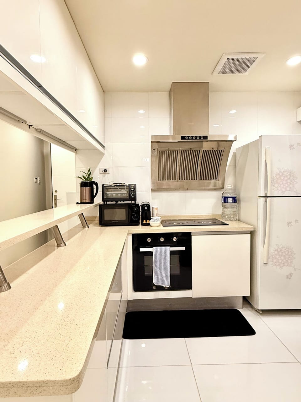 Open Lay Out Kitchen