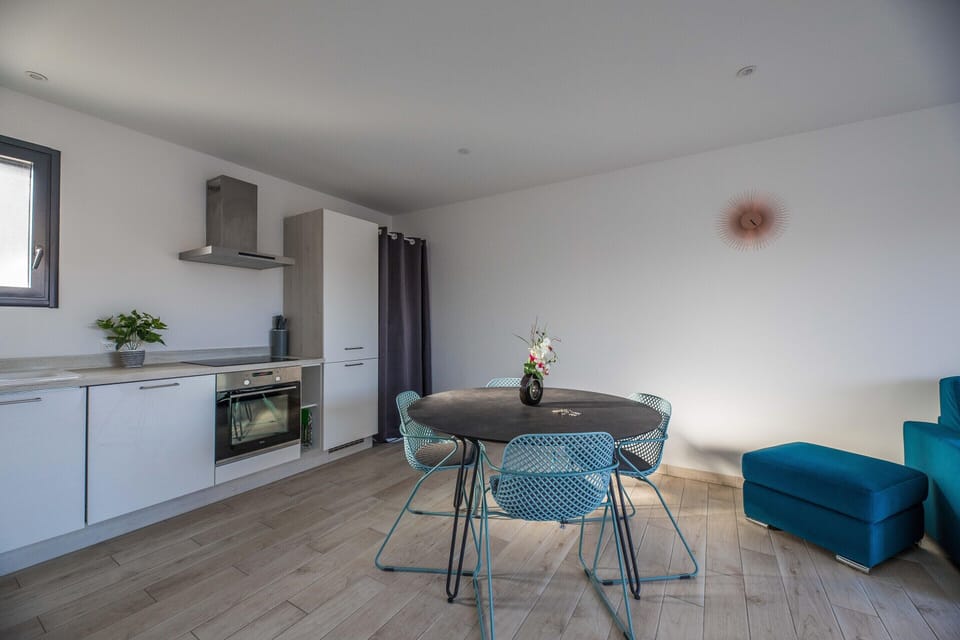 Villa | Dining