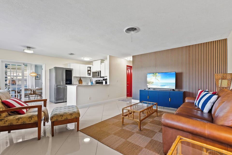 Front Living room with Smart TV