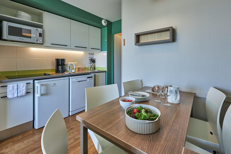 Apartment | Dining