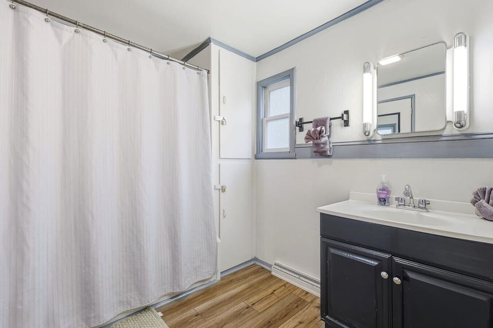 15-107 N WEST ST015