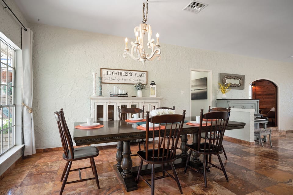 Dining Table that seats 8 or more people