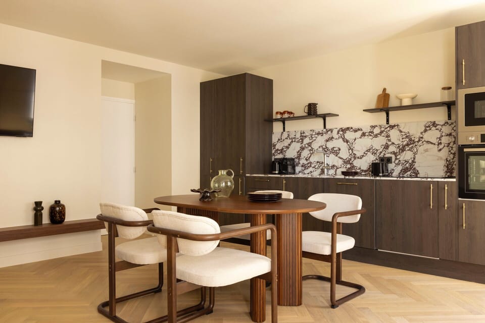 Apartment | Dining