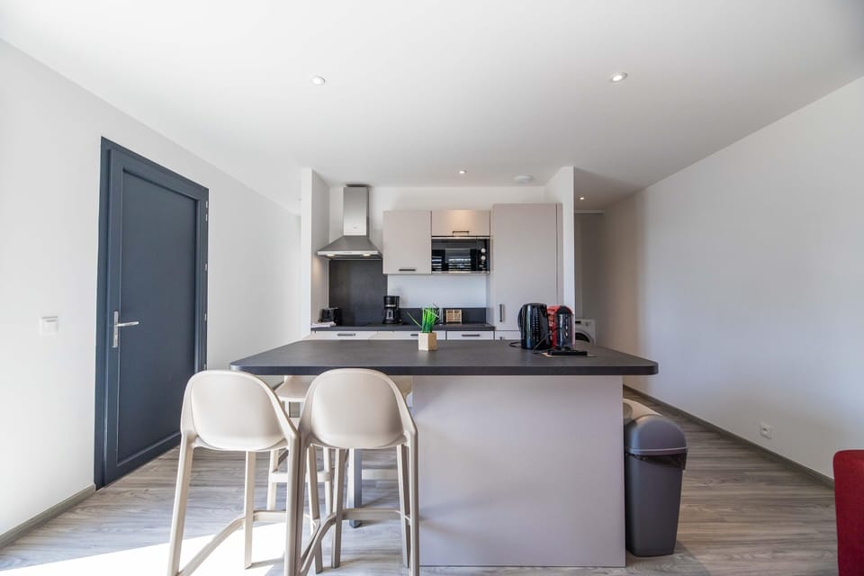 Apartment | Dining
