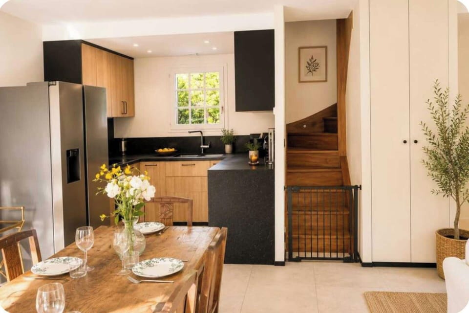 Apartment | Dining
