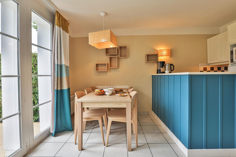 Apartment | Dining
