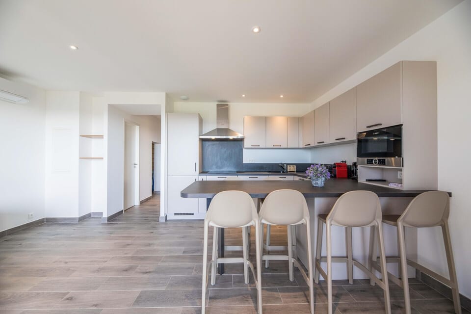 House | Dining
