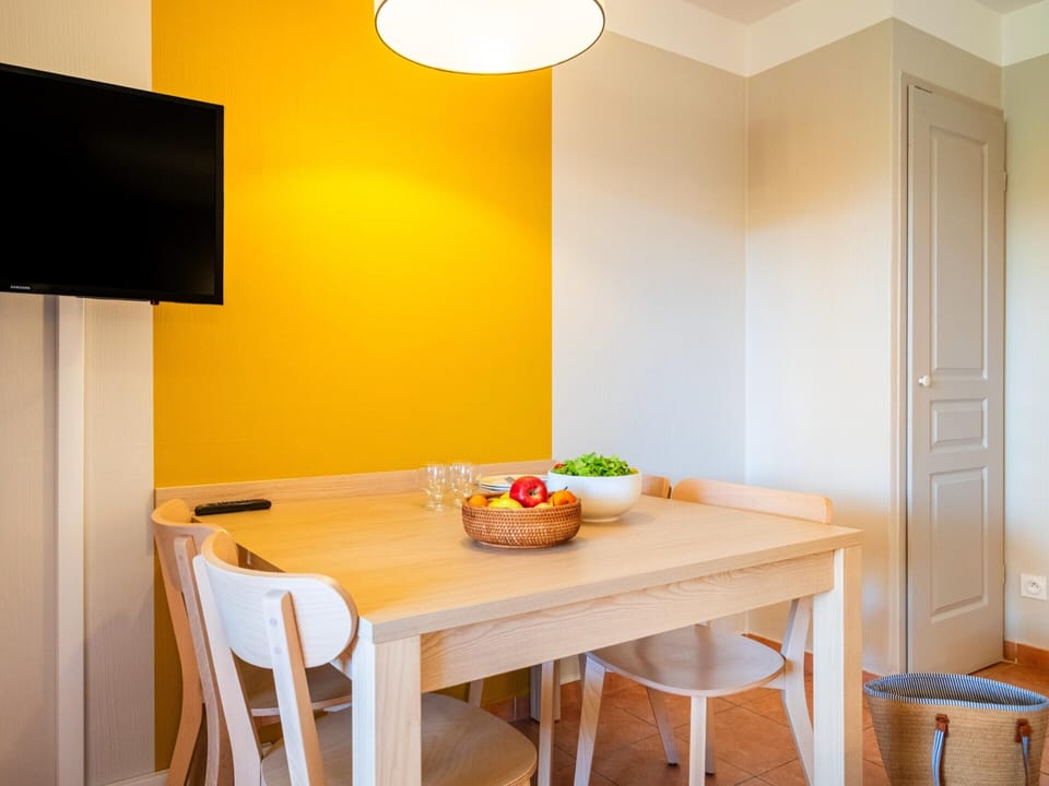 House | Dining