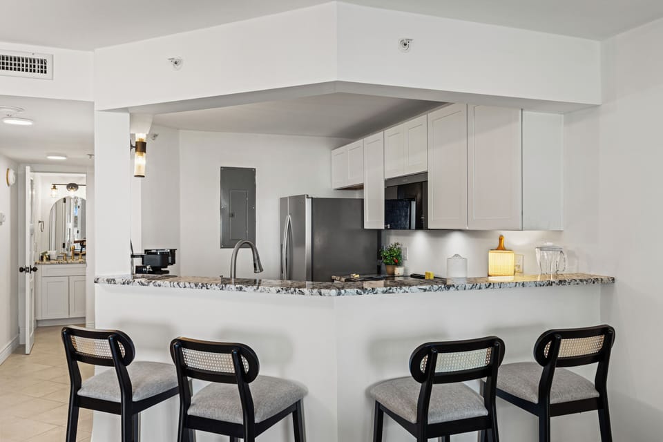Condo, Multiple Beds, Ocean View (The Summerhouse 203A) | Private kitchen