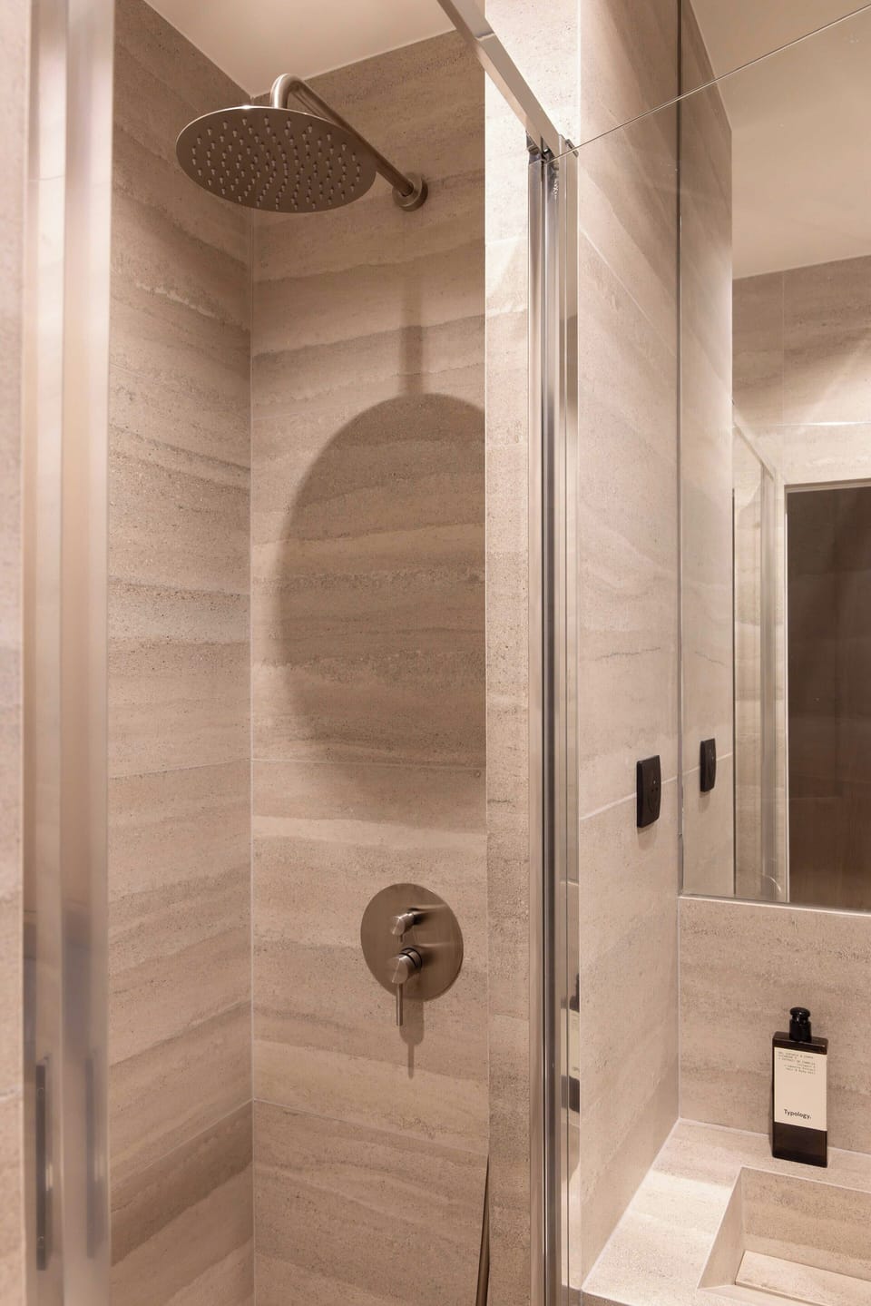 Apartment | Bathroom | Hair dryer, towels, shampoo