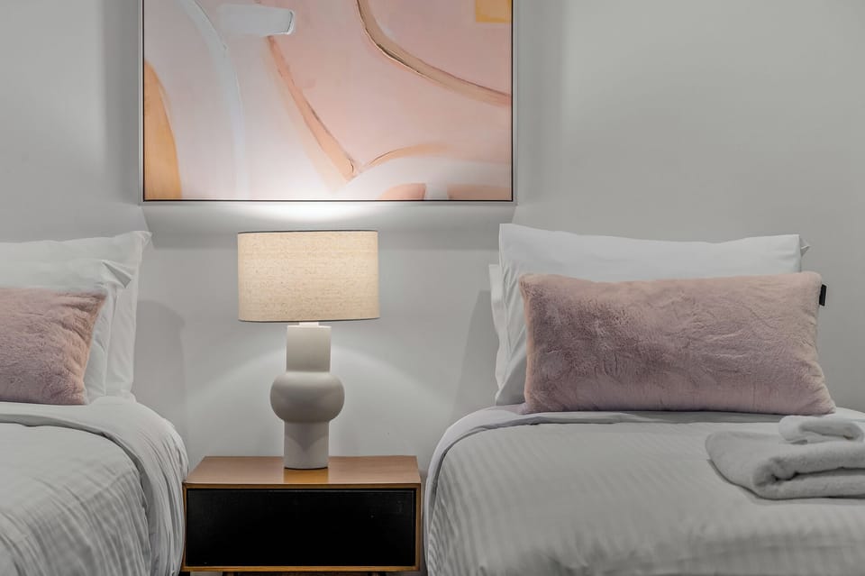 Deluxe Apartment, Balcony, City View | Soundproofing, iron/ironing board, free WiFi