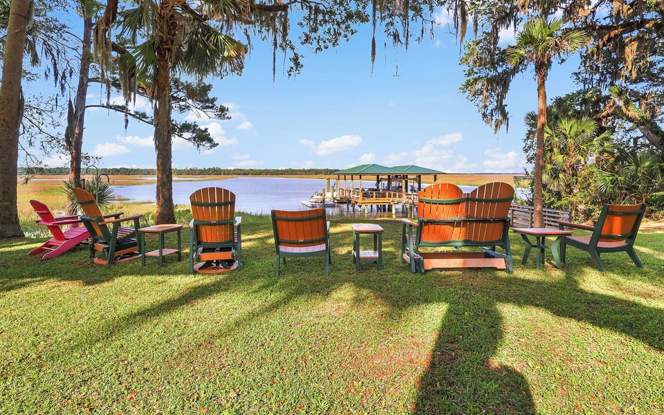 Waterfront seating area 