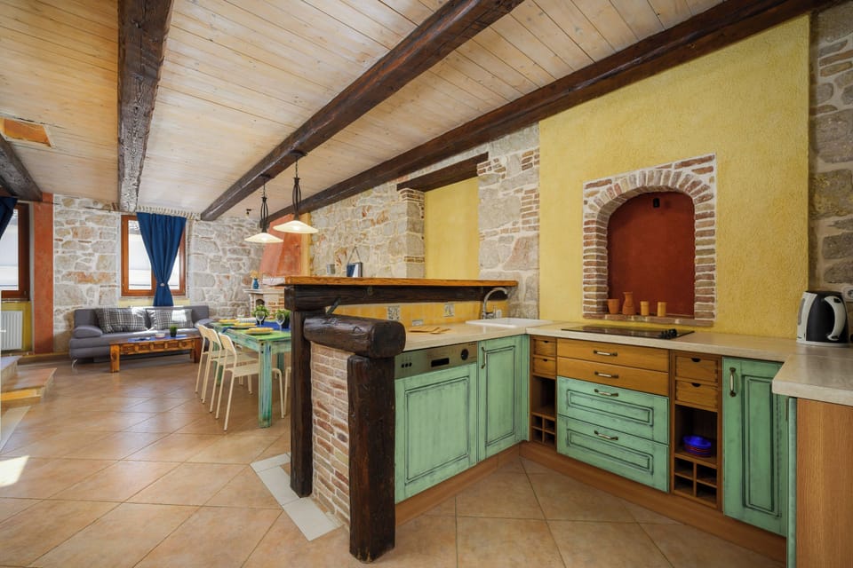 Standard House, 3 Bedrooms, 2 Bathrooms, Mountainside (Casa Rossa) | Interior