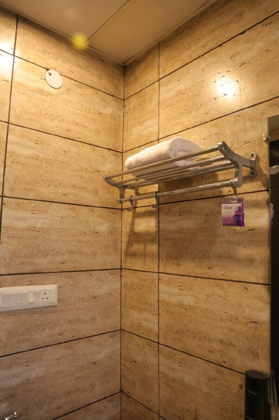 Shower, free toiletries, towels, soap