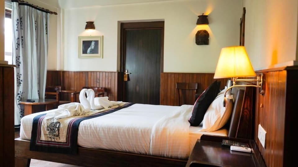 Deluxe Double Room, Balcony, Courtyard View | Desk, free WiFi