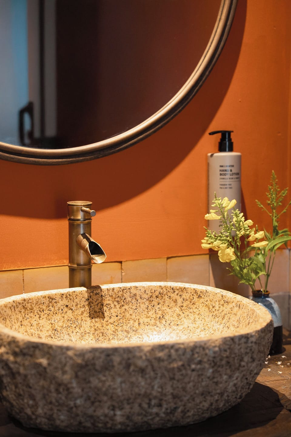 Deluxe Twin Room, Garden View | Bathroom | Hair dryer, bathrobes, slippers, bidet