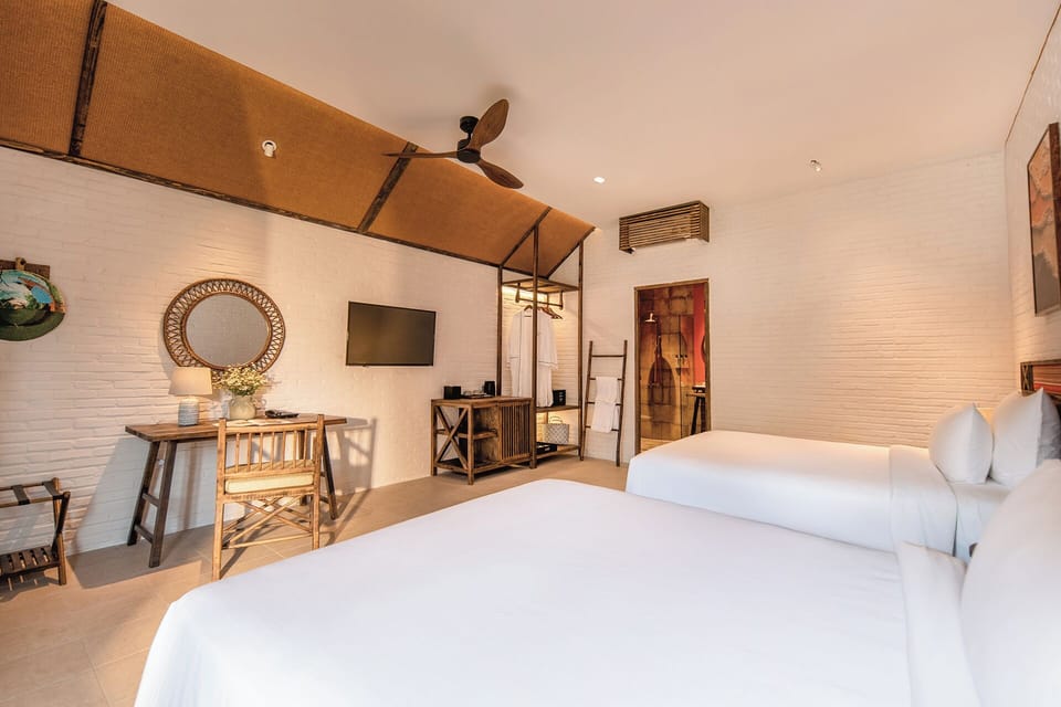 Deluxe Twin Room, Garden View | Desk, iron/ironing board, free WiFi