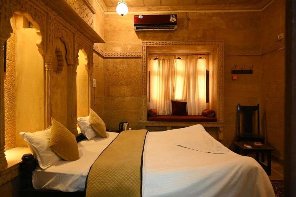 In-room safe, free WiFi