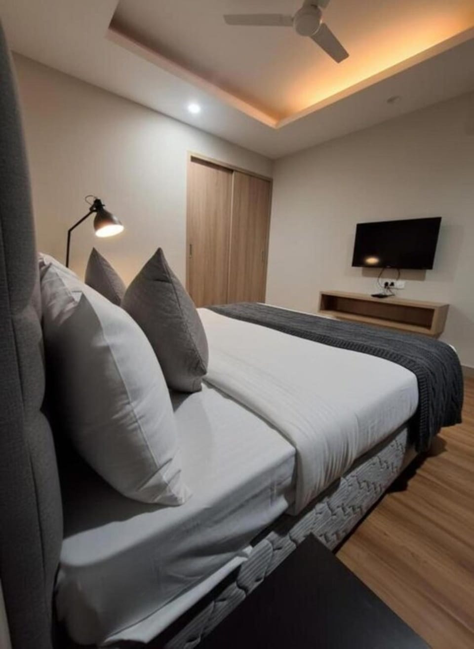 Deluxe Room | Desk, laptop workspace, free WiFi
