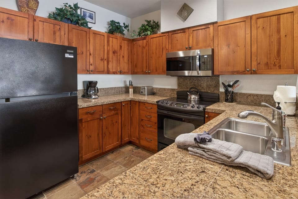 Full Kitchen
