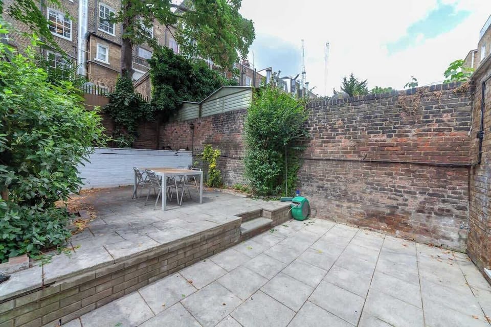 Large garden with patio