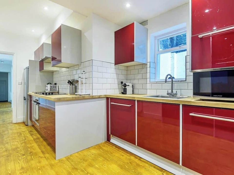Kitchen and hallway
