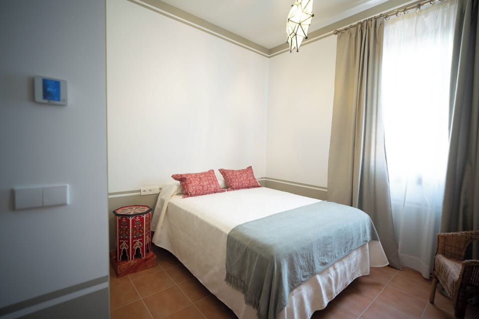 Classic Double Room | Desk, laptop workspace, WiFi (free)