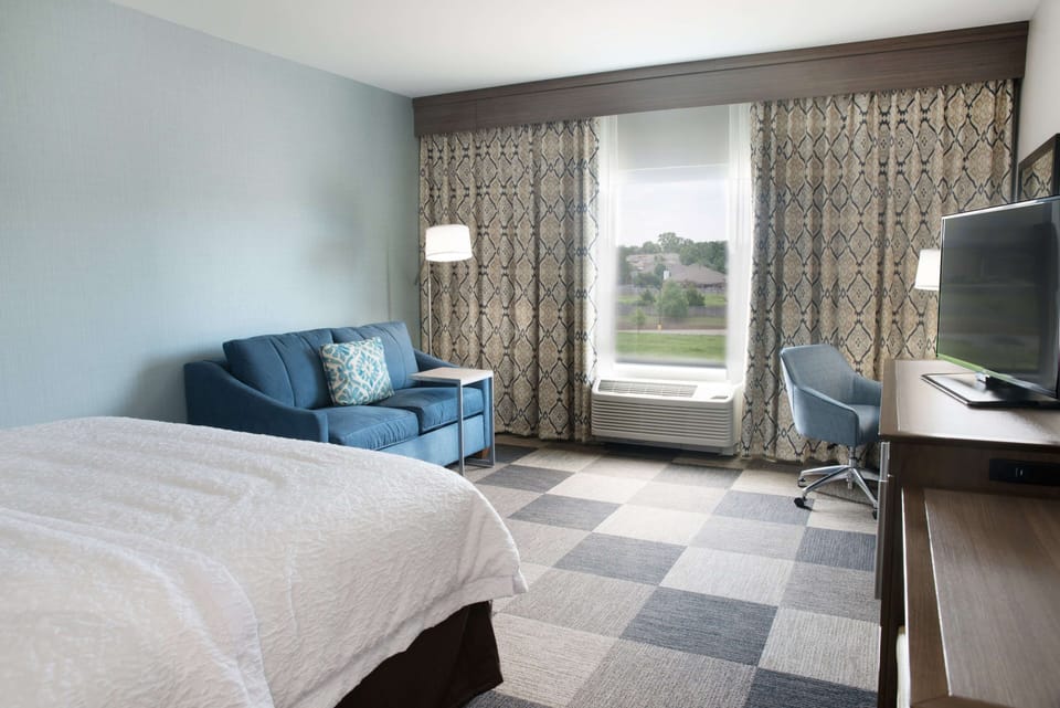 In-room safe, desk, laptop workspace, cribs/infant beds