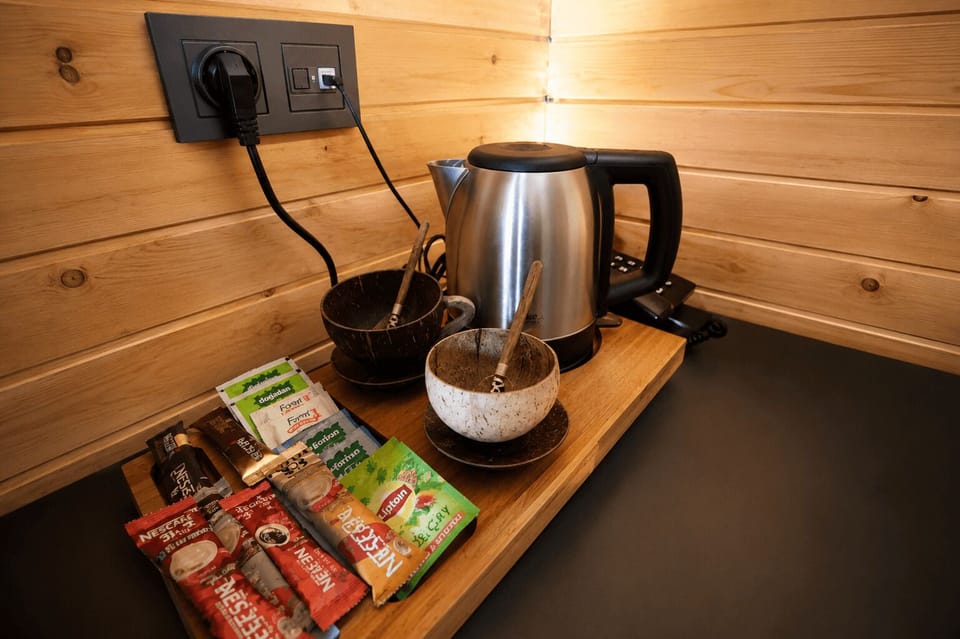 Deluxe Bungalow, Garden View | Coffee and/or coffee maker
