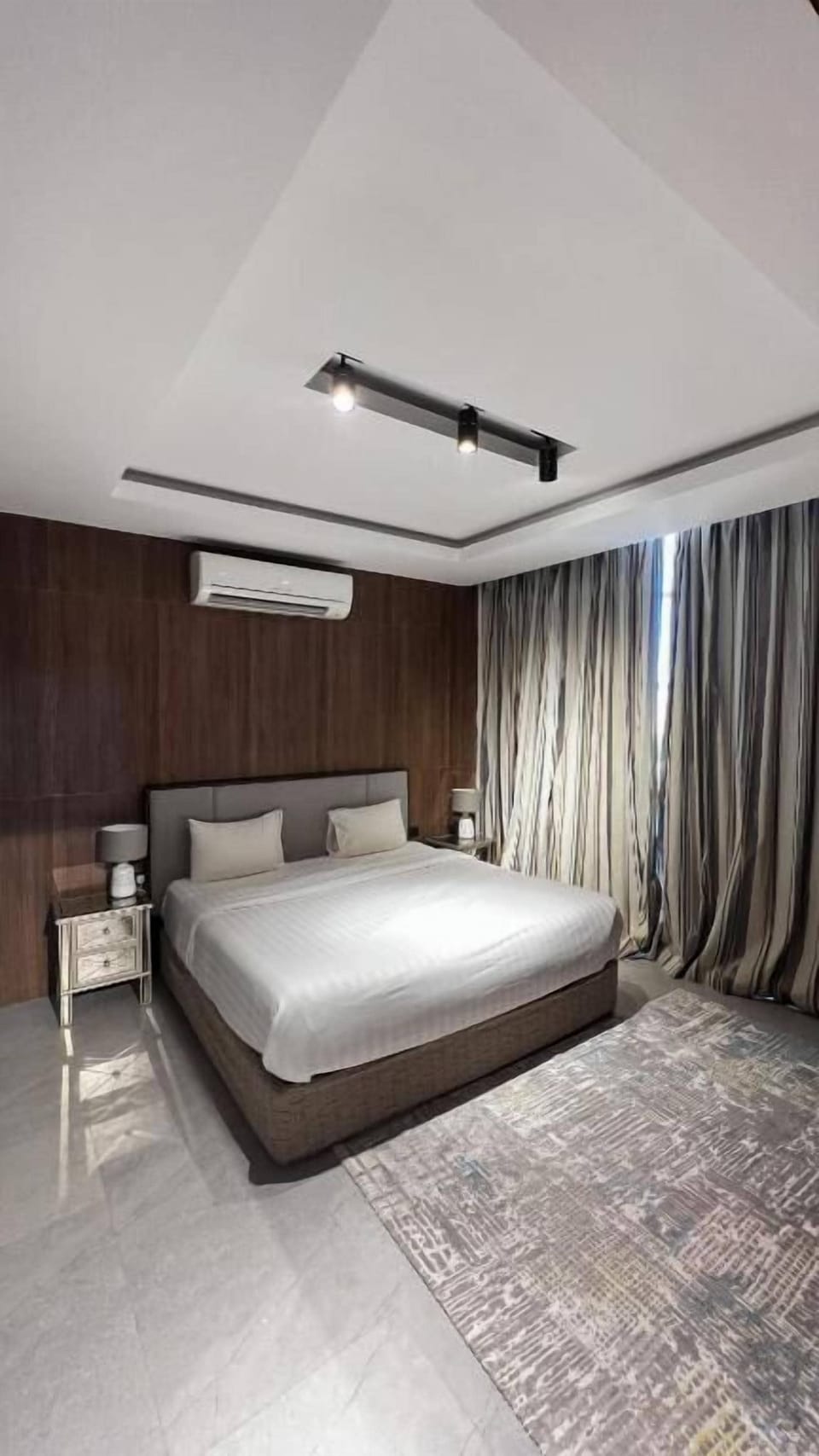Luxury Suite, Private Pool, Desert View | In-room safe, iron/ironing board, WiFi (free)