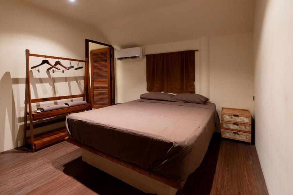 Deluxe Twin Room | Desk, free WiFi