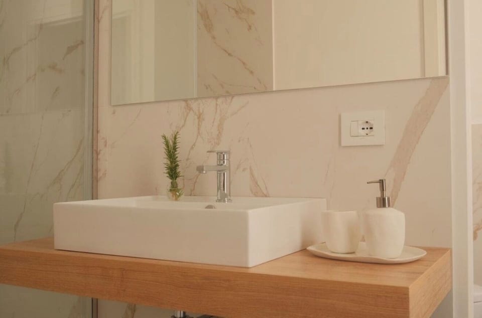 Deluxe Triple Room, Hill View | Bathroom | Shower, hair dryer, towels, soap