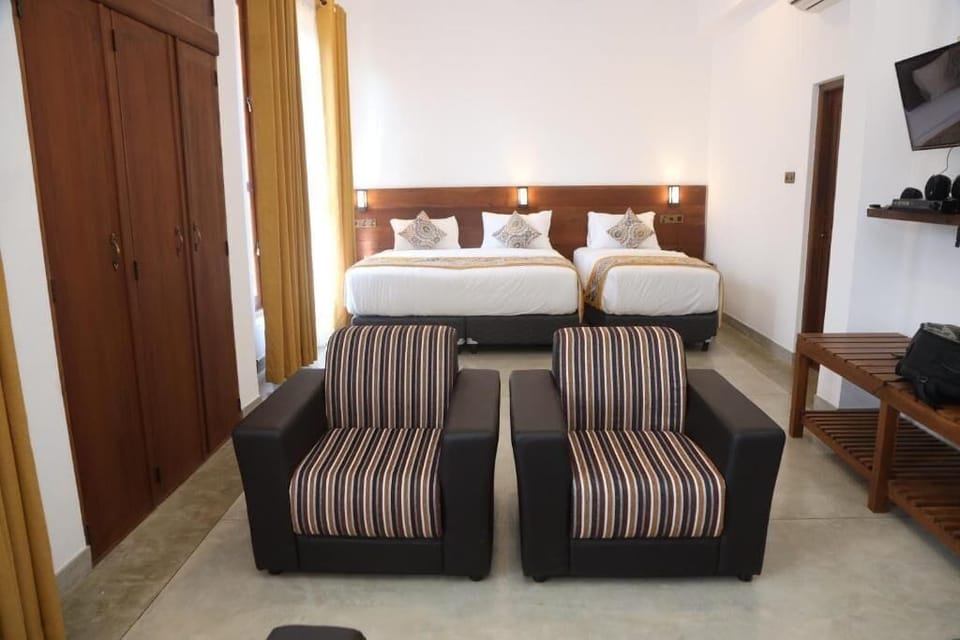 Deluxe Double Room, Balcony, Mountain View | Interior